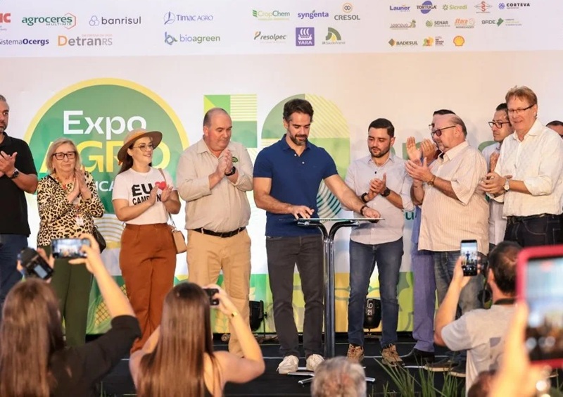 ExpoAgro Cotricampo homenageia 70 entidades e empresas em Campo Novo