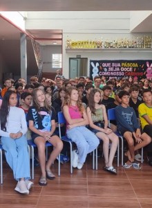 Ciclo de palestras aborda violência contra a mulher nas escolas municipais de Três Passos