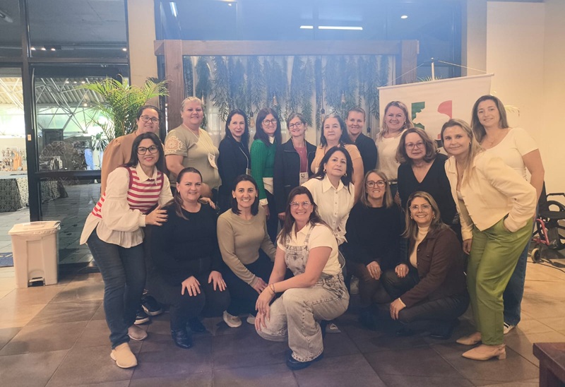 Secretaria de Educação de Tiradentes do Sul participa de importantes formações e eventos