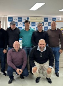 Prefeito Elton Pilger participa de reunião sobre impactos do Super El Niño na Região