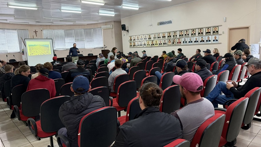 Administração Municipal de Tiradentes do Sul organiza evento voltado à avicultura no município