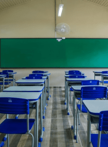 Lei da Copa Feminina obriga férias escolares de 30 dias na metade do ano em 2027