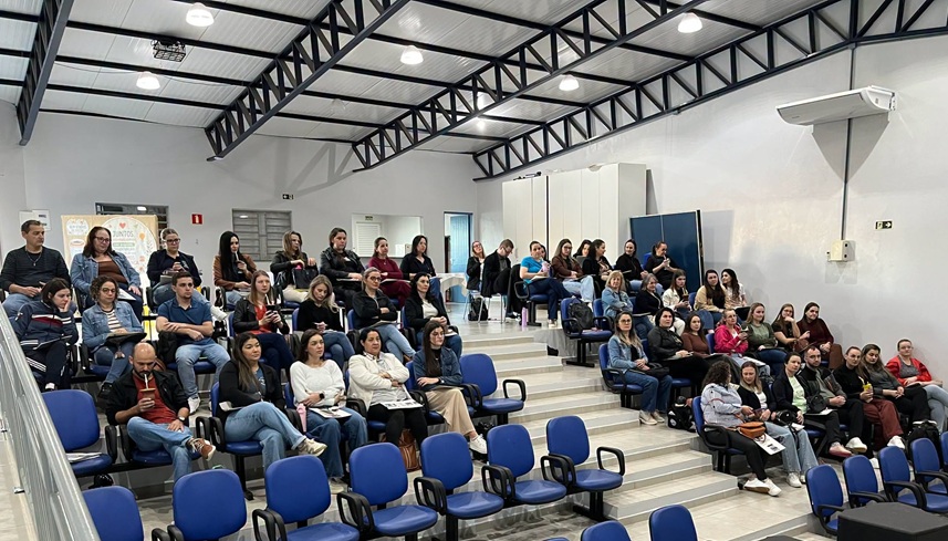 Formação Continuada para professores e servidores da rede municipal de ensino de Esperança do Sul