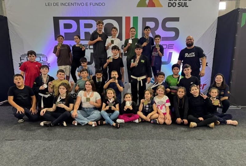 Projeto Jiu-Jitsu – Esperança do Sul conquista 23 medalhas em Santo Ângelo