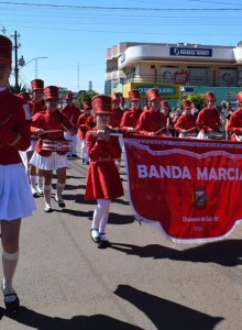Banda Marcial de Tiradentes do Sul participa do Desfile Cívico em Crissiumal