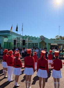 Desfile Cívico reúne comunidade em momento de união e civismo em Tiradentes do Sul