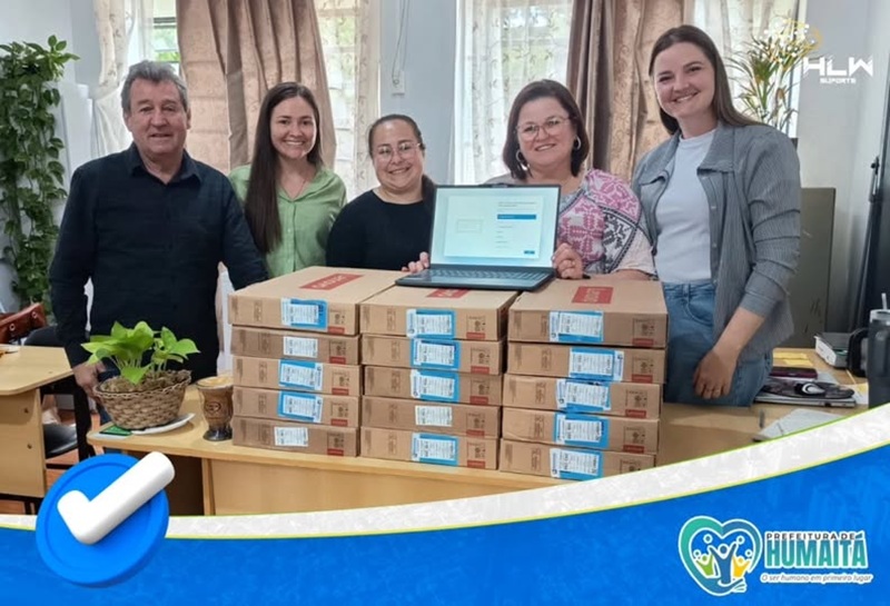 Administração de Humaitá entrega notebooks às escolas da rede municipal