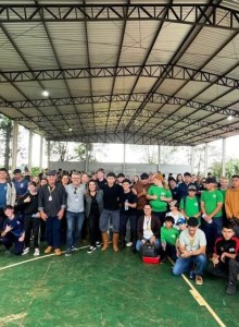 Alunos das escolas do campo de Três Passos participam de Dia de Campo na ETEC