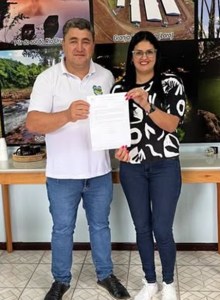 Esperança do Sul assina ordem de serviço de R$ 500 mil para recuperação de estradas