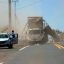 VÍDEO – Caminhão derruba pórtico e bloqueia acesso à cidade no Noroeste do RS